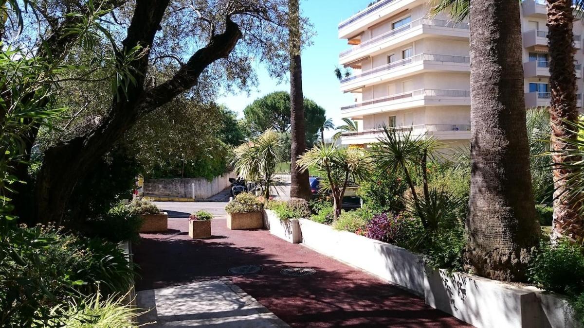 Joli Studio 4Pers Piscine Tout Confort Ζουάν λε Πιν Εξωτερικό φωτογραφία