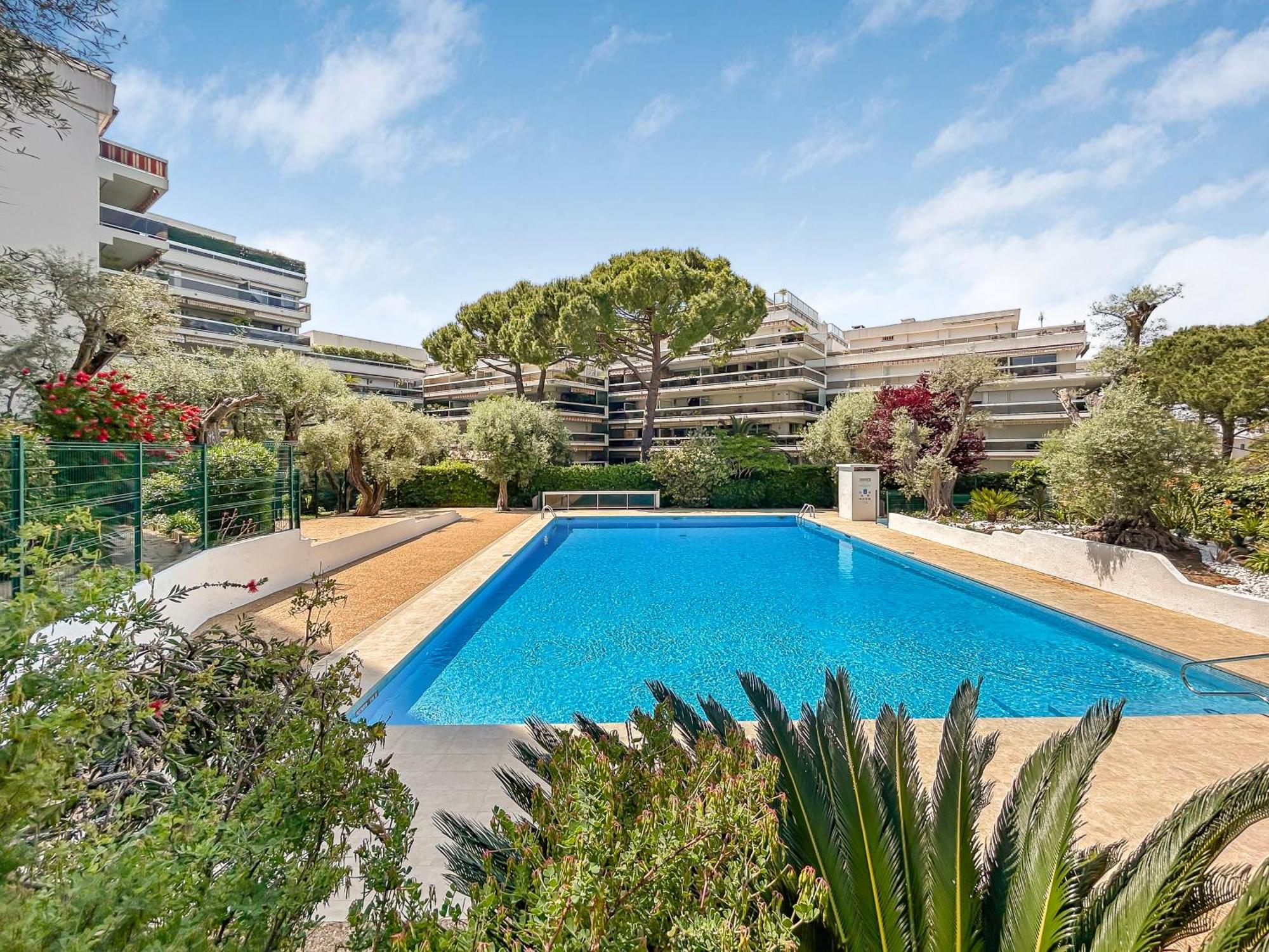 Joli Studio 4Pers Piscine Tout Confort Ζουάν λε Πιν Εξωτερικό φωτογραφία